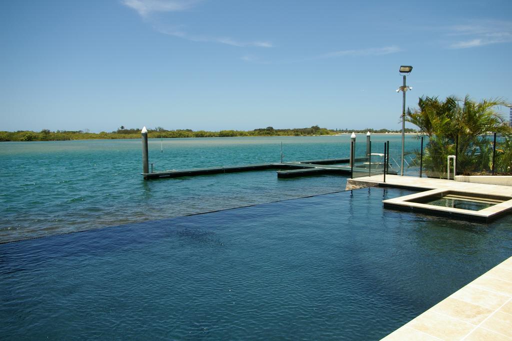 Trafalgar Towers Maroochydore Eksteriør billede